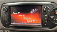 Toyota Yaris 1.33 VVT-i Icon 5dr Petrol Hatchback